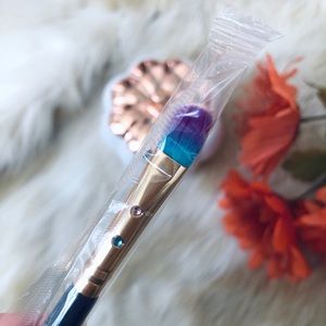 Eyeshadow Brush slmissglambeauty